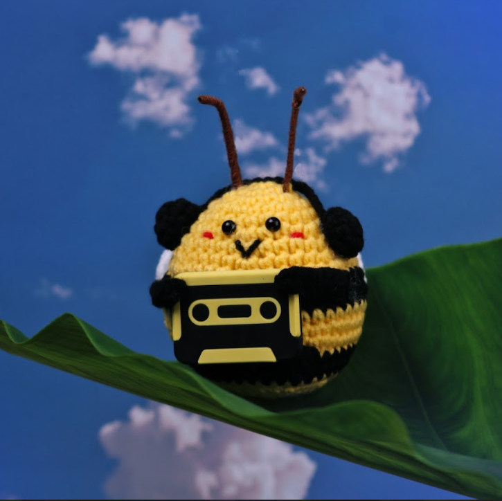 The Bee – Gift A Playlist